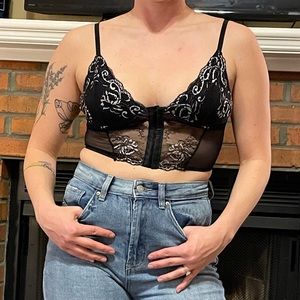 Out From Under Black Lace Bralette Size Large